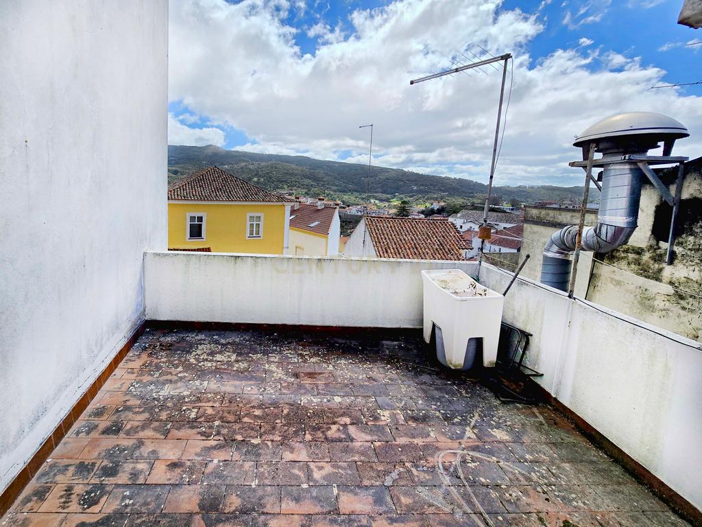 Moradia típica no centro da vila de Monchique-Algarve - Image 13